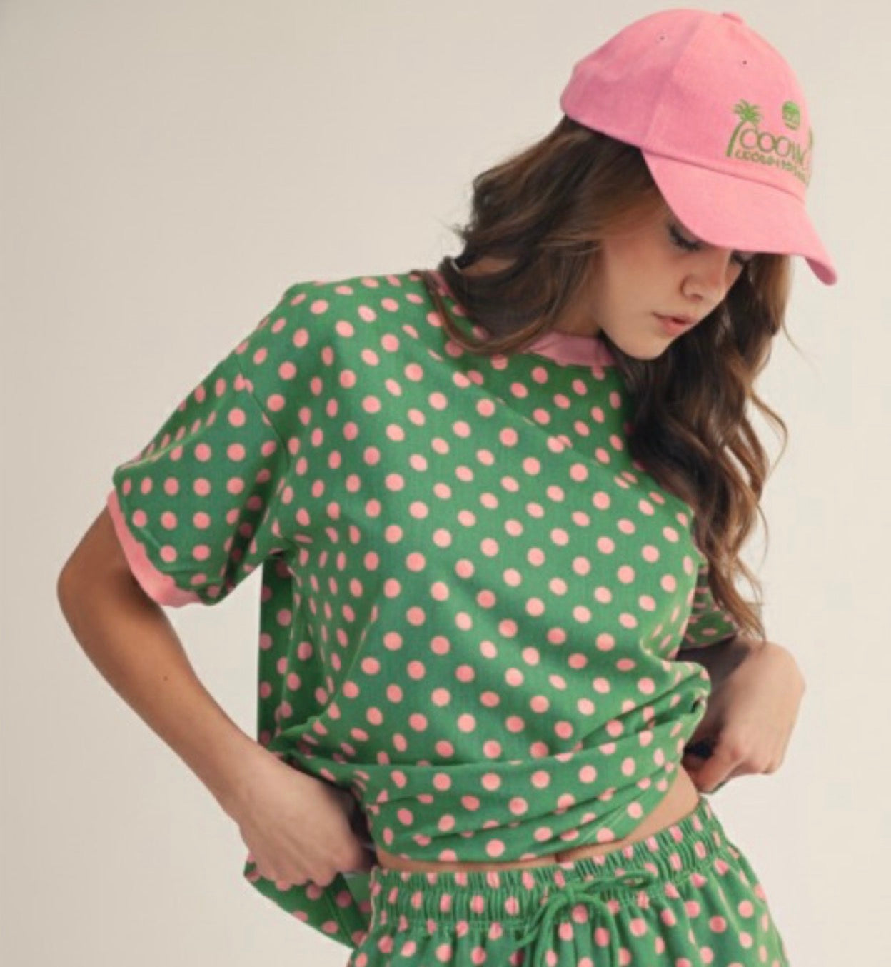 PINK DOT ON GREEN TOP L