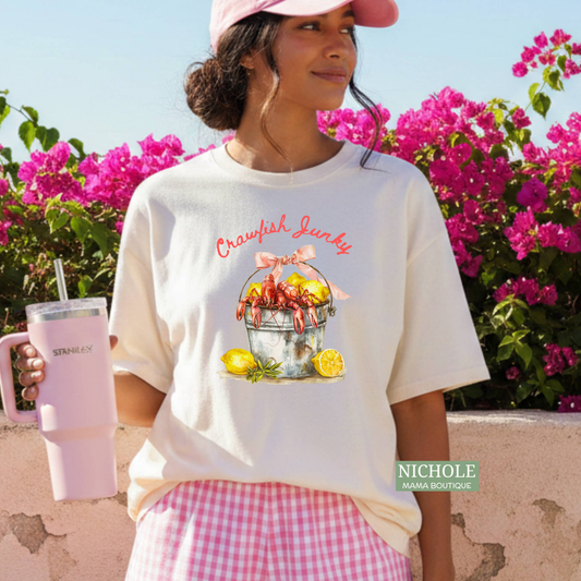 CRAWFISH JUNKY TEE